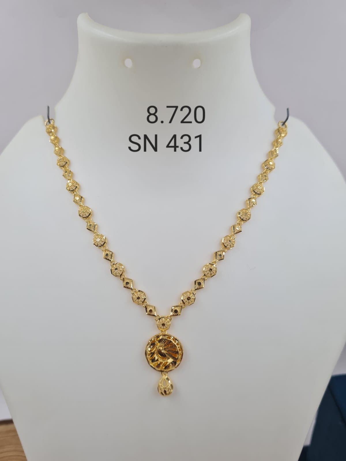 Delicate Gold Link Necklace with Circular Pendant