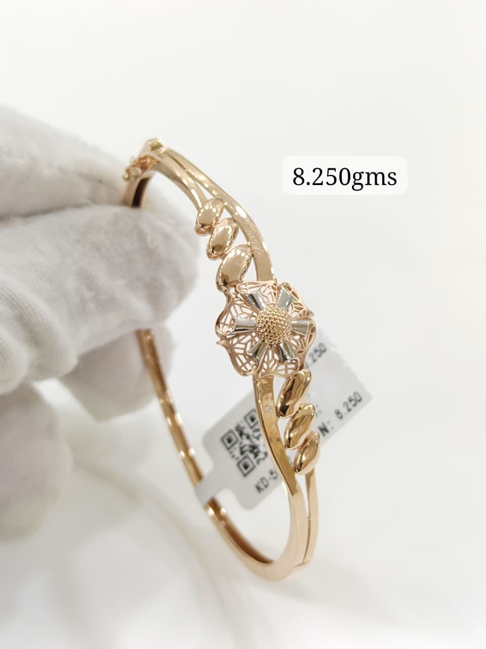 Floral Mesh Gold Kada Bracelet