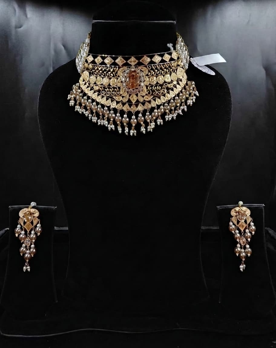 Mughlai Antique Kundan Choker Necklace Set